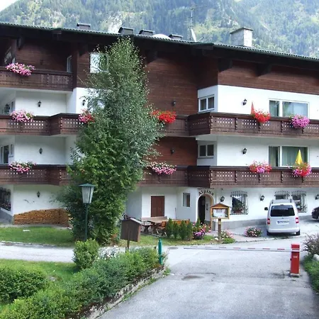 Appartementhaus Alpina Бад Хофгаштайн