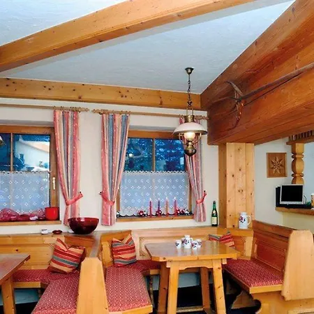 Appartementhaus Alpina Апарт-отель Бад Хофгаштайн