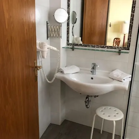 Appartementhaus Alpina 2* Бад Хофгаштайн